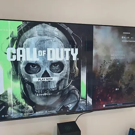 Cozy Near Harbor District 200 Mbits Xbox X شقة بافوس