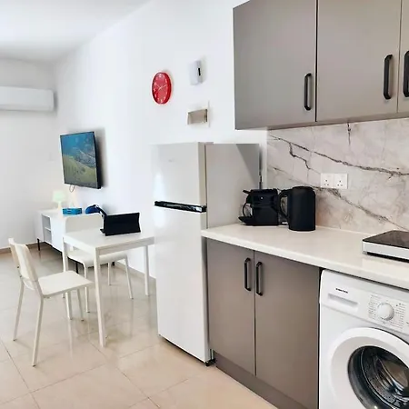Cozy Near Harbor District 200 Mbits Xbox X Apartament *